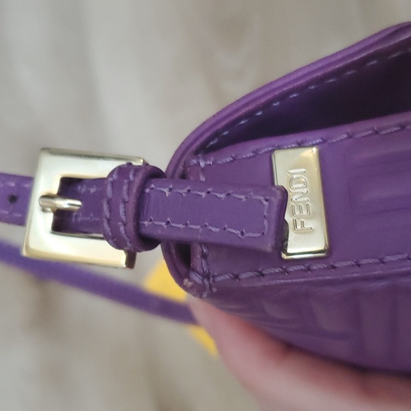 Fendi 2008 Leather Baguette Logo Embossed Mini - Picture 3 of 12